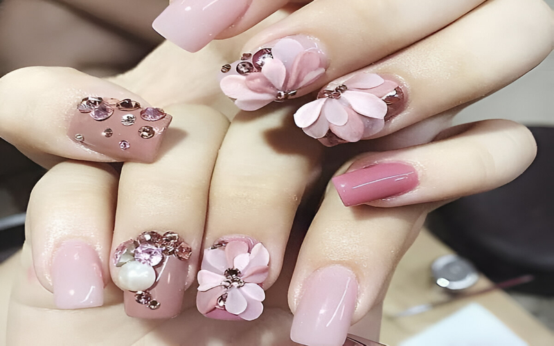 Mẫu Nail Hoa Khô – Nét Đẹp Dịu Dàng