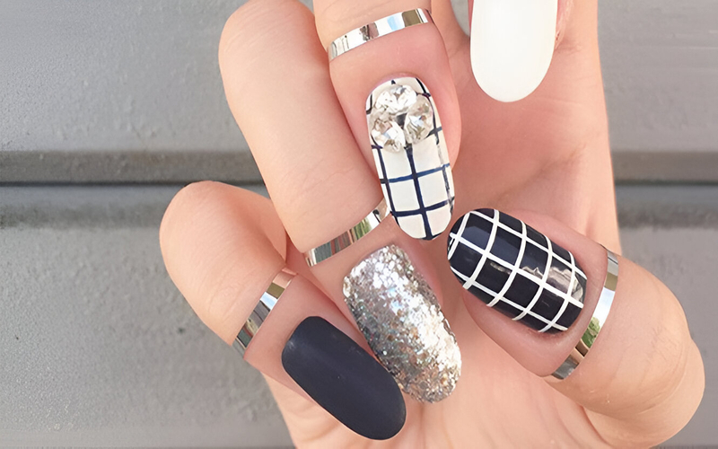 Mẫu Nail Sticker Hình Kẻ Sọc